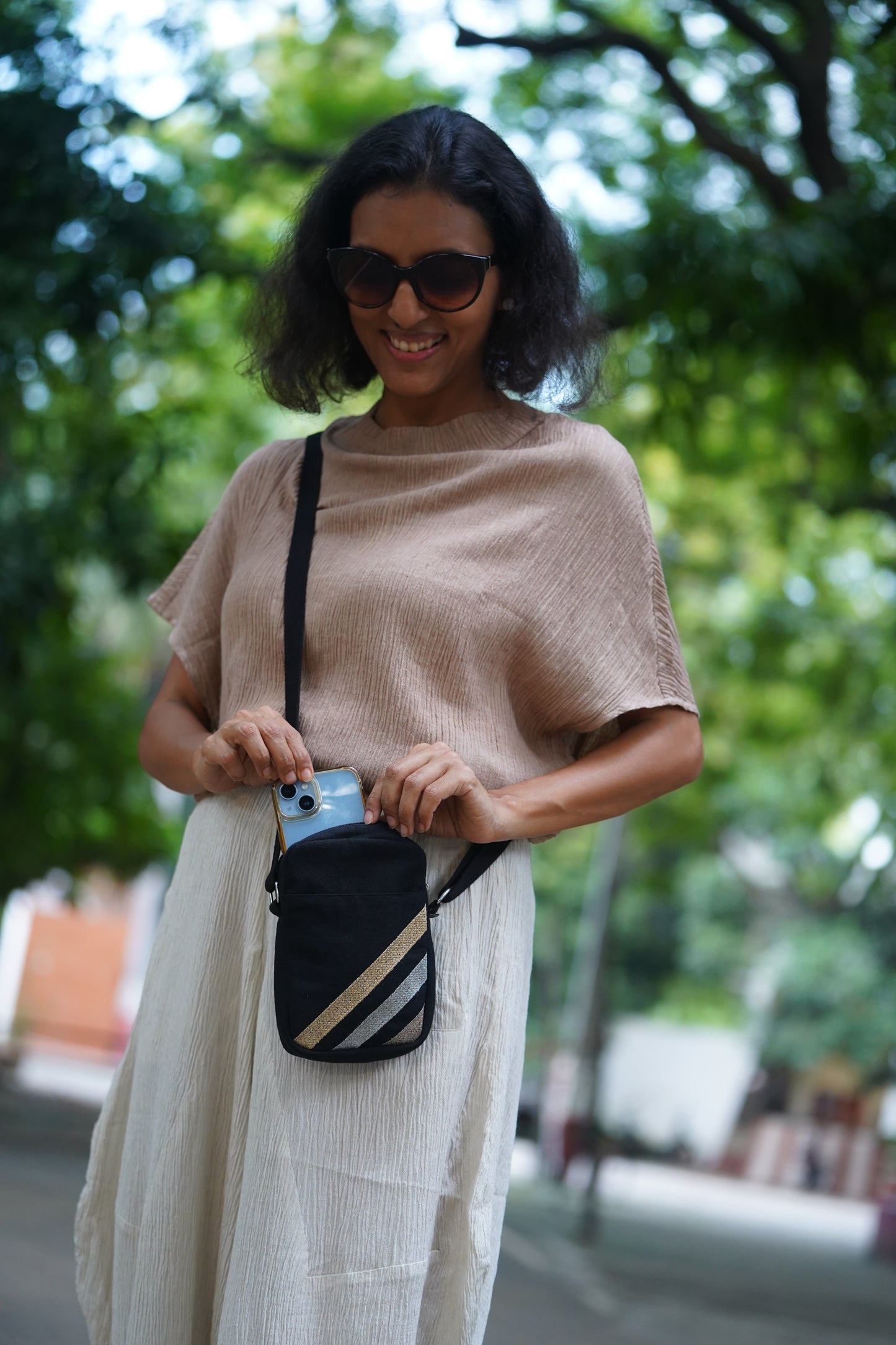 Mobile Sling - Day to Night I Embroidered I